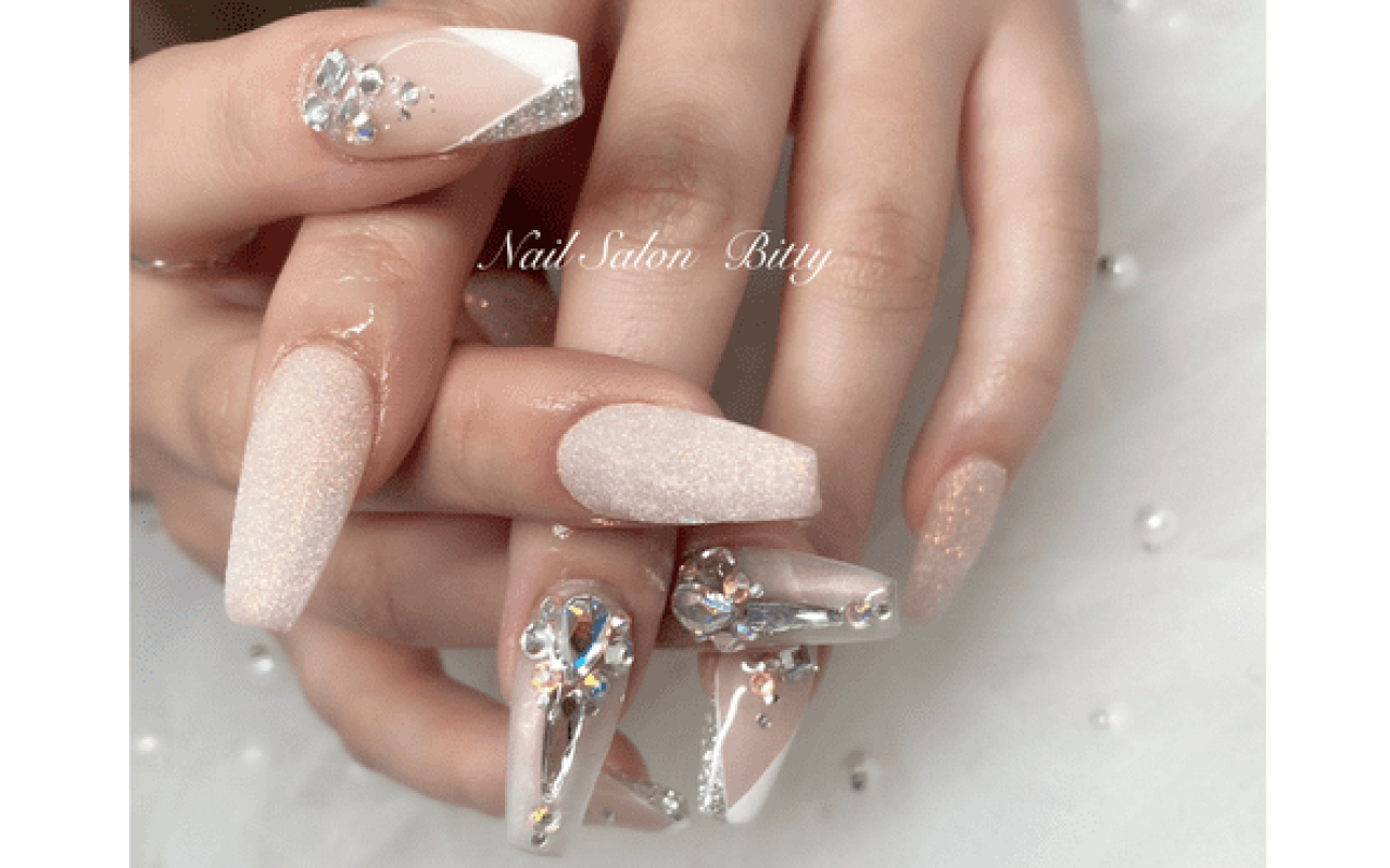 Nail salon Bitty